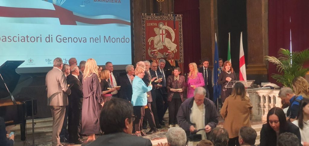 Ambasciatrice di Genova nel mondo Palazzo Ducale 23 aprile 2023 insieme al sindaco Marco Bucci e alle autorità)